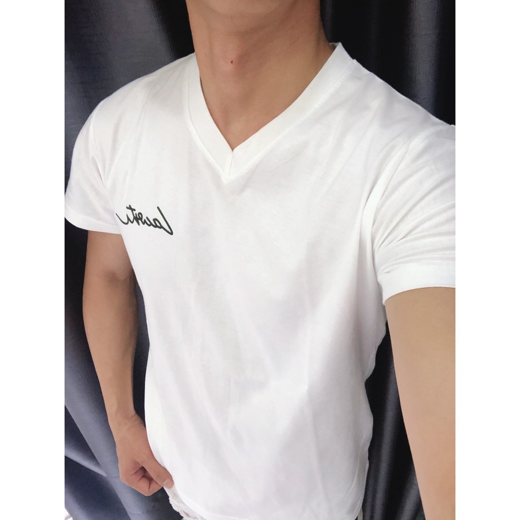 Áo thun cổ tim nam body
