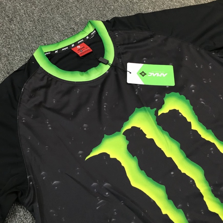 Quần áo mặc nhà MONSTER ENERGY Đen Xanh Lục. Chất liệu thun lạnh siêu thấm hút mồ hôi, khô thoáng CUSTORE