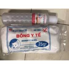 Nước rửa móng tau Quyên 125ml