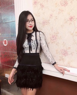 Chân váy lông vũ sang chảnh