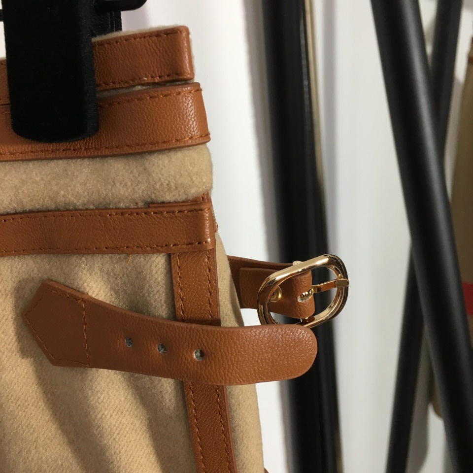 Chân váy nữ thời trang cao cấp Gucci GG GC phong cách trẻ trung, thời thượng