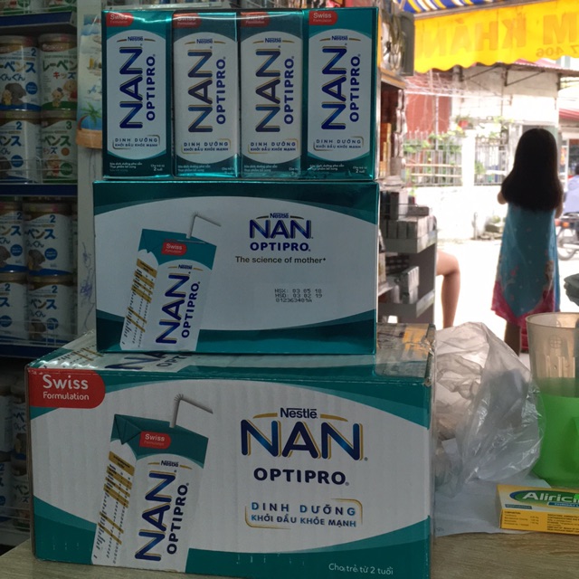 Sữa bột pha sẵn Nan loại 180ml( 1 thùng 24 hộp )