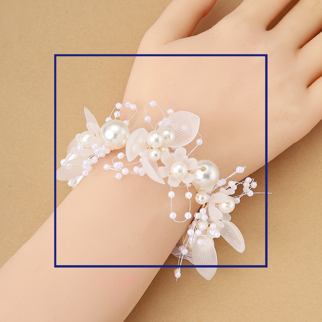 Vòng Hoa Đeo Cổ Tay Cô Dâu