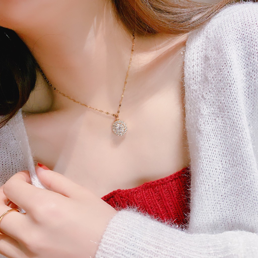 Dây Chuyền Thép Titan Mạ Vàng 18K Mặt Tròn Đính Đá Zircon Lấp Lánh