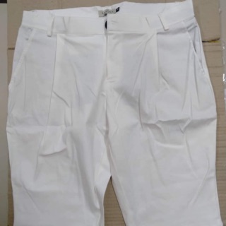 Quần kaki trắng