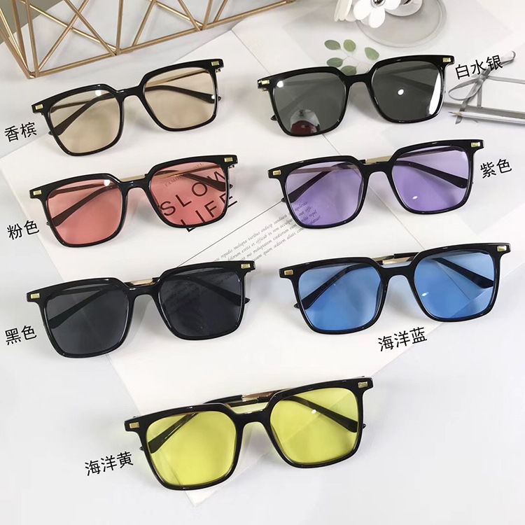 Kính mát gọng vuông phong cách cổ điển chống tia UV400 cho nữ