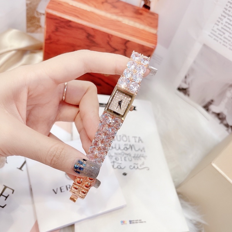 Đồng hồ nữ Melissa như một dạng lắc