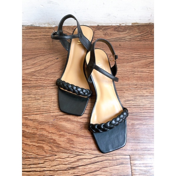 G600 - Giày quai da đan Zara