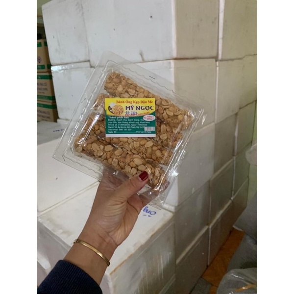 Bánh ống kẹp đậu mè Mỹ Ngọc 30k/ 1 gói (4 chiếc)