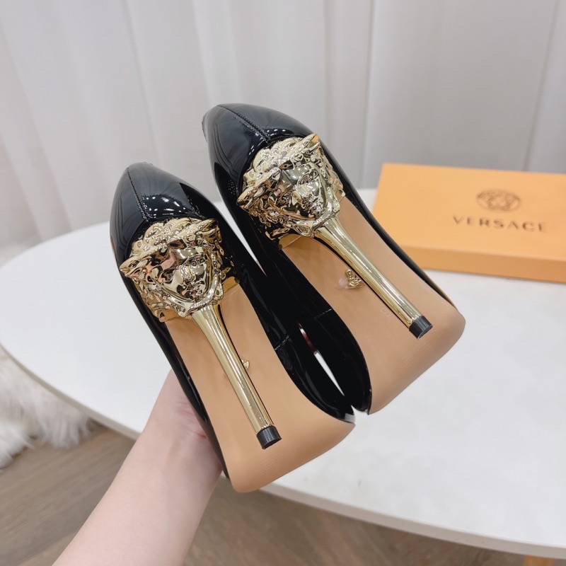 Đầm Versace bóng gót 9f về chất da bóng cực sang ✔Sz 35/38 ✔Full box, bill túi  Giá 480