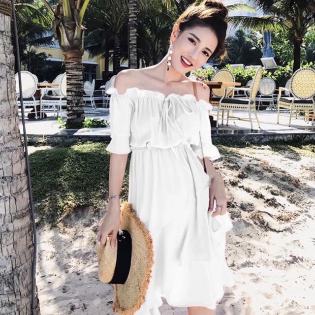 [Mã FAGREEN1505 giảm 10% tối đa 30K đơn 99K] Đầm vàng trễ vai bèo lai (kèm hình thật) | BigBuy360 - bigbuy360.vn