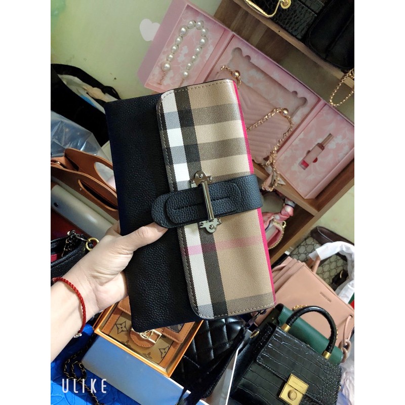 Cluth cầm tay bbr