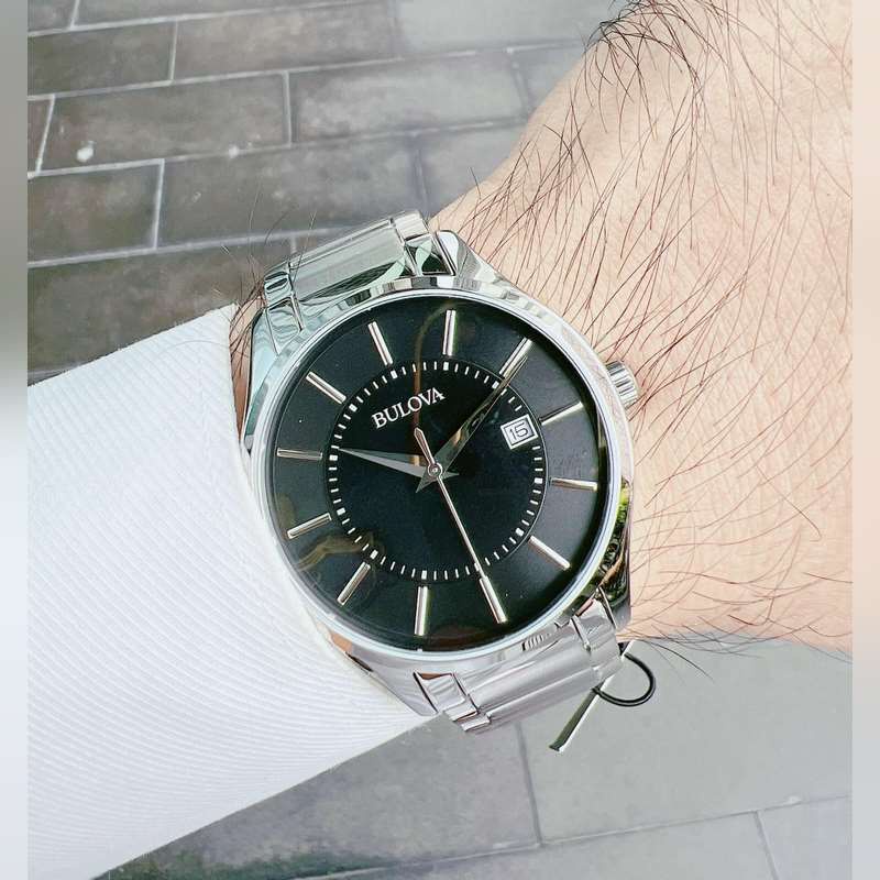 Đồng Hồ Nam Bulova 96B267 dây kim loại silver mặt đen lịch ngày
