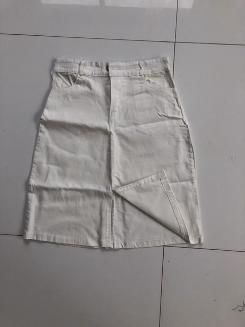 Chân váy nữ xẻ trước chất liệu kaki_kèm ảnh thật phía sau | BigBuy360 - bigbuy360.vn