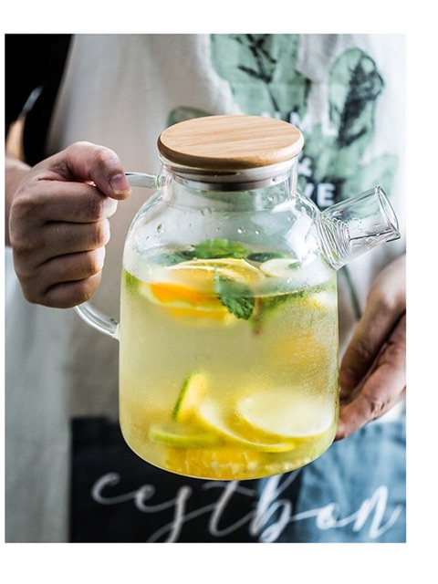 BÌNH ĐỰNG TRÀ THỦY TINH