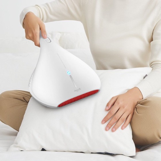 Máy hút bụi đệm giường, máy hút bụi chăn nệm Deerma CM800 diệt khuẩn bằng tia UV
