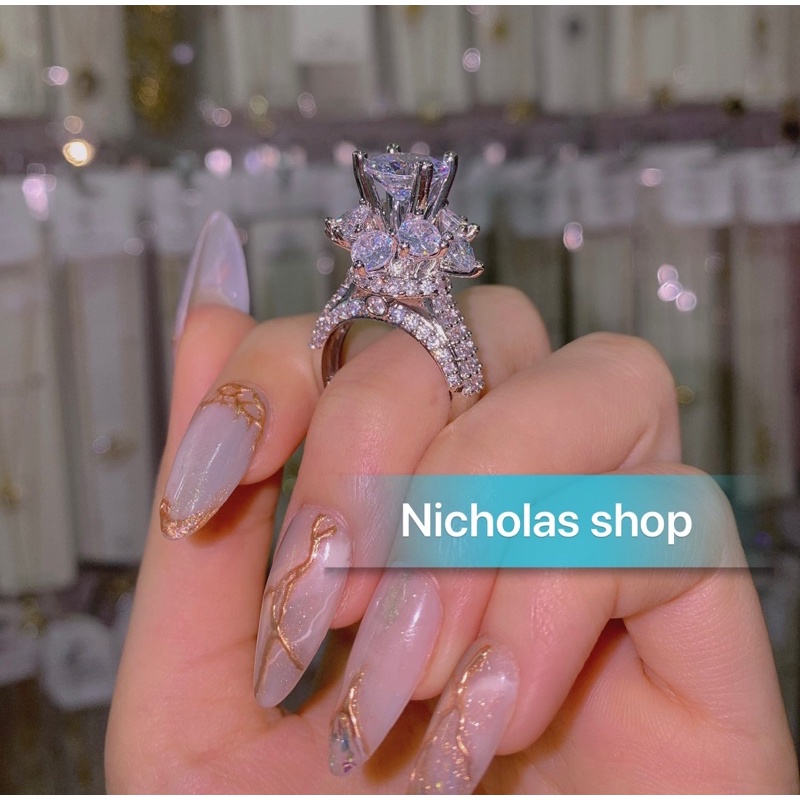 Nhẩn full đá hoa trụ cao mạ bạch kim