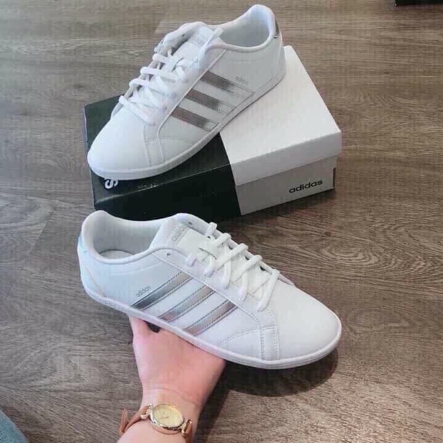Giày Adidas Coneo bạc