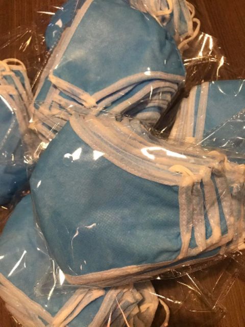 (GIÁ HỦY DIỆT 1K) Khẩu trang 4 lớp vải tái sử dụng nhiều lần. | BigBuy360 - bigbuy360.vn