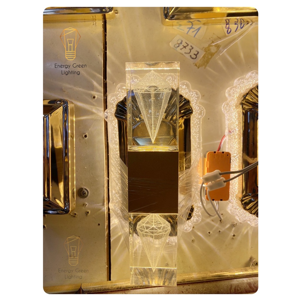 Đèn Led Energy Green Lighting Thủy Tinh Gắn Tường 2 Đầu Kiểu Dáng Hiện Đại Hình Kim Cương 87591 ( Ánh Sáng Vàng )