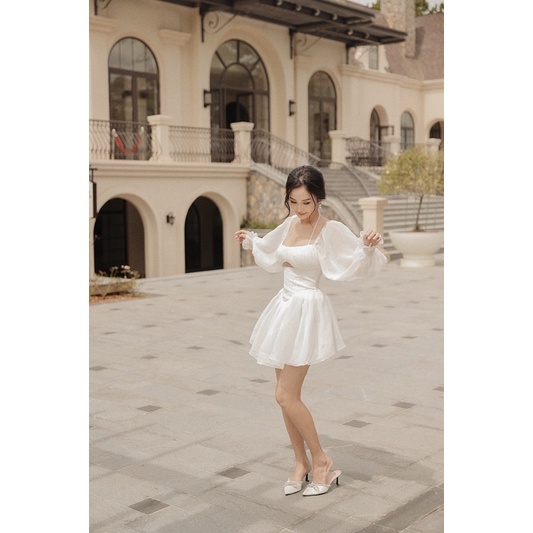 Đầm trắng Lilou