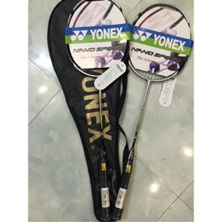 1 đôi vợt  yonex( 2 chiếc) tặng kèm túi vợt căng 8kg