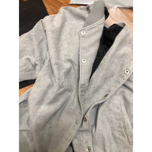 Pass áo khoác Missout local brand jacket bomber