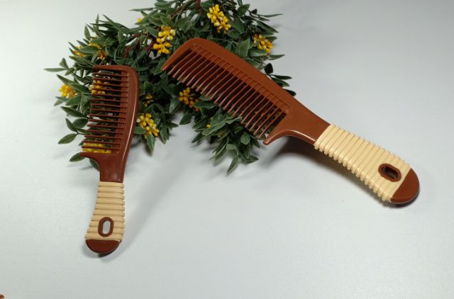 Lược nhựa Thái Lan từ nhựa nguyên sinh