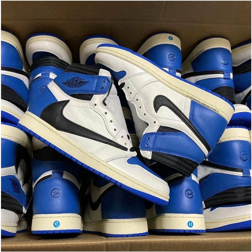 Giày Air Jordan 1 Retro High OG x Travis Scott