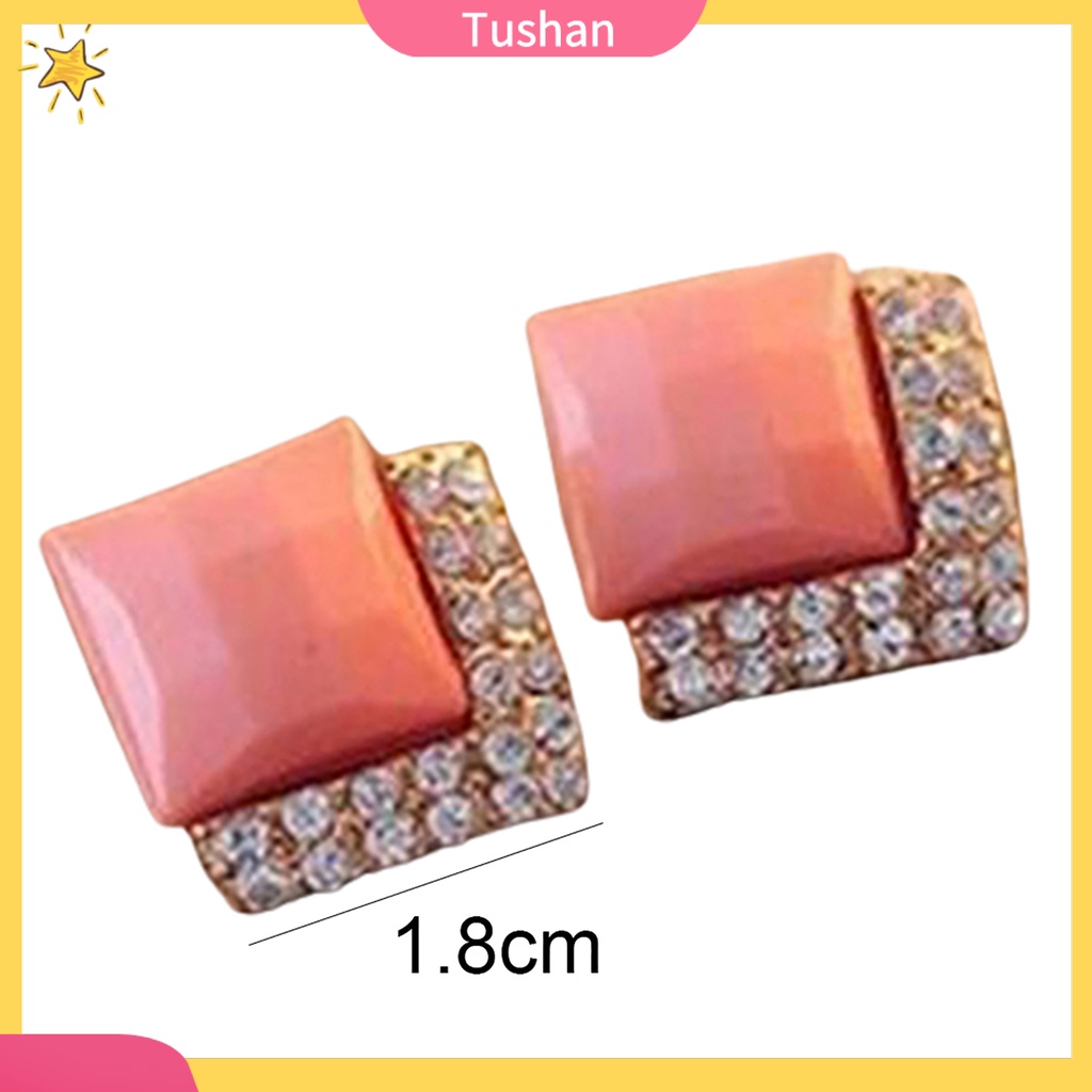 Khuyên tai đính ngọc thời trang dành cho bạn nữ
