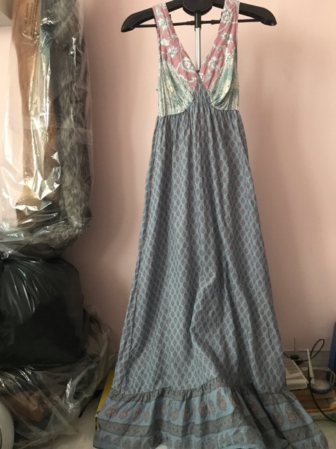 Đầm nhiều mẫu