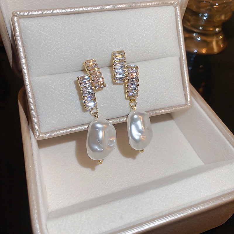 Bông Tai Đính Ngọc Trai Thời Trang Dành Cho Nữ