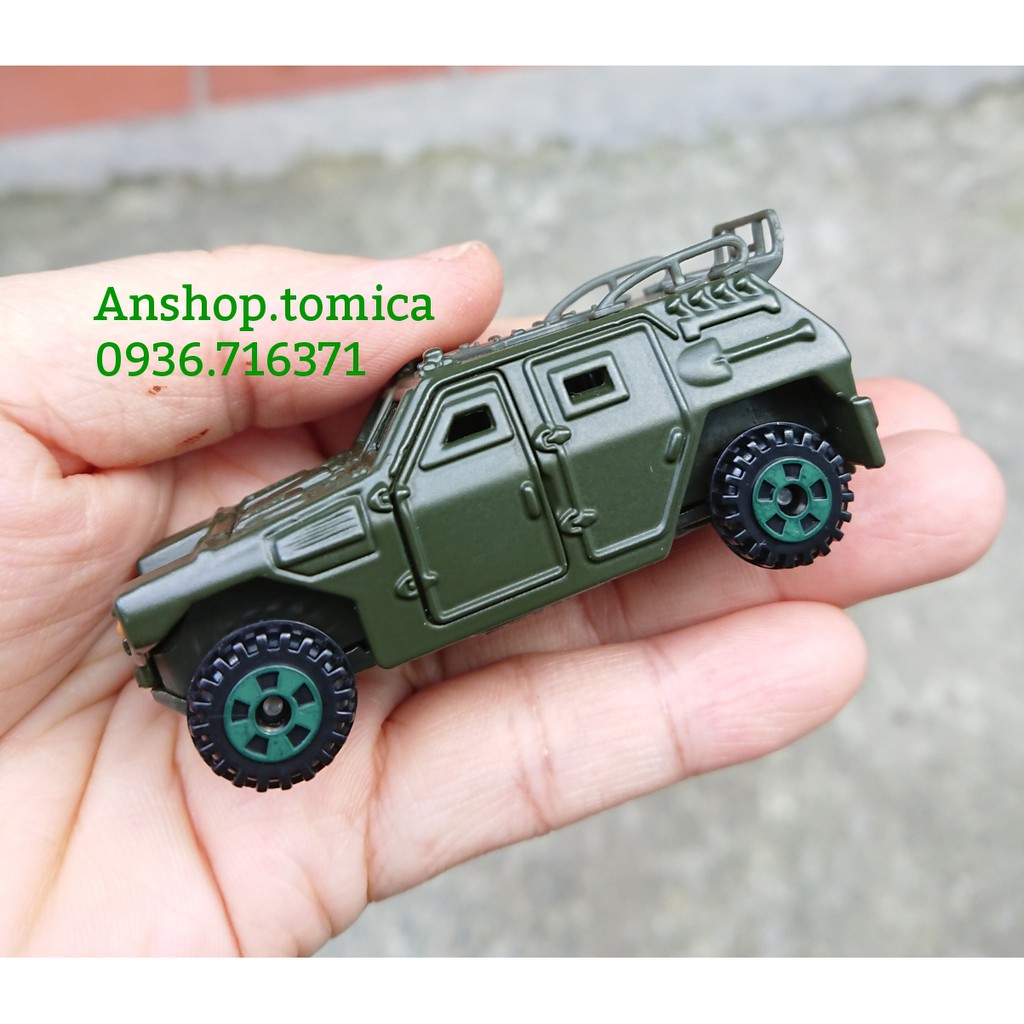 Mô hình xe Jeep mở được cửa tomica Nhật bản