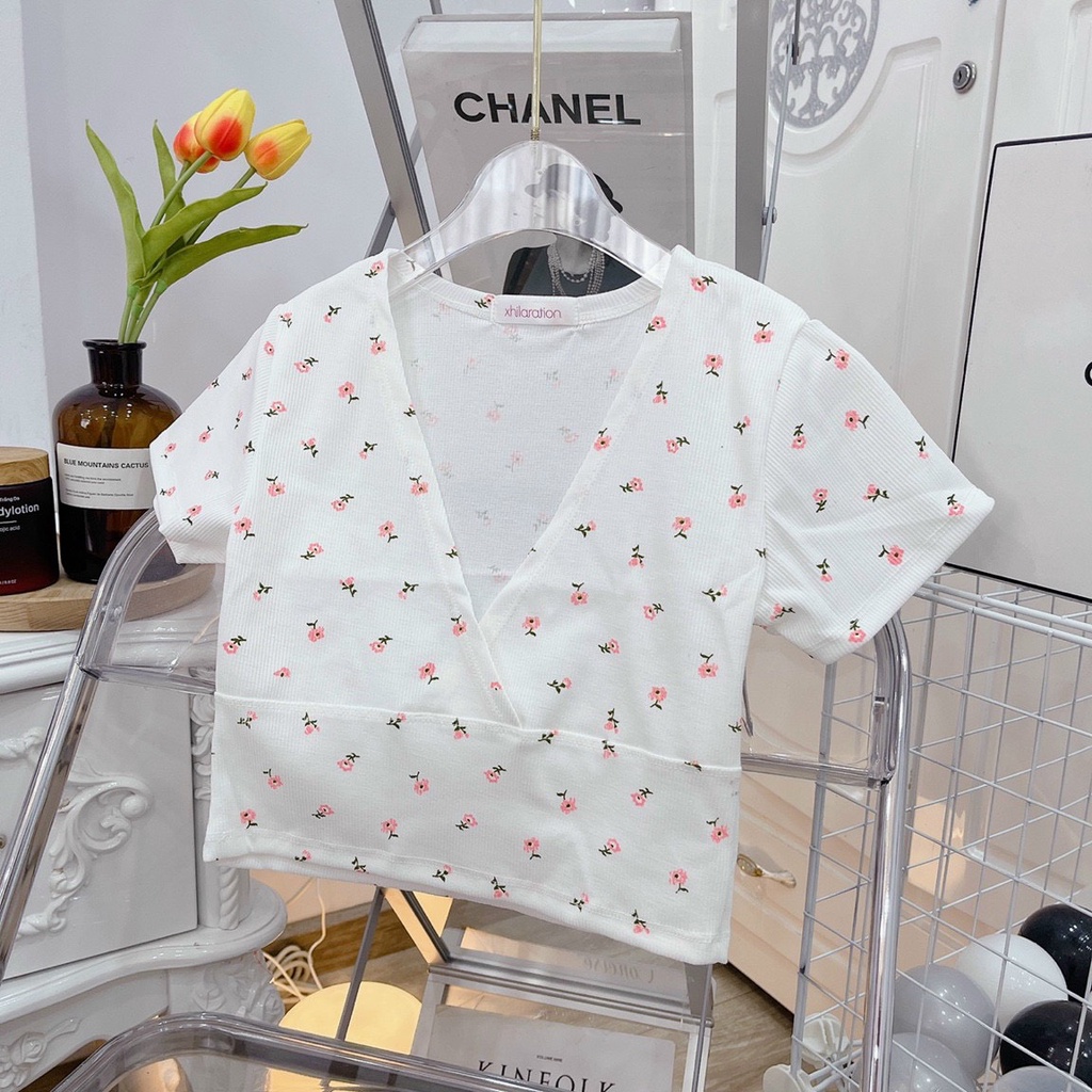 áo croptop in hoa nhí đắp chéo na
