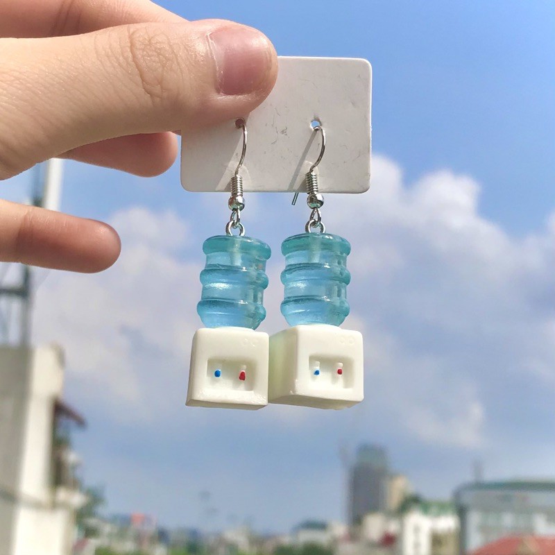 Khuyên tai hình bình nước nóng lạnh