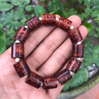 Vòng phong thủy gỗ cẩm hút tài vận, đốt trúc, vòng tay đẹp, gỗ cẩm vân chuột đẹp, độc đáo, cá tính. Gỗ thơm Yuleen
