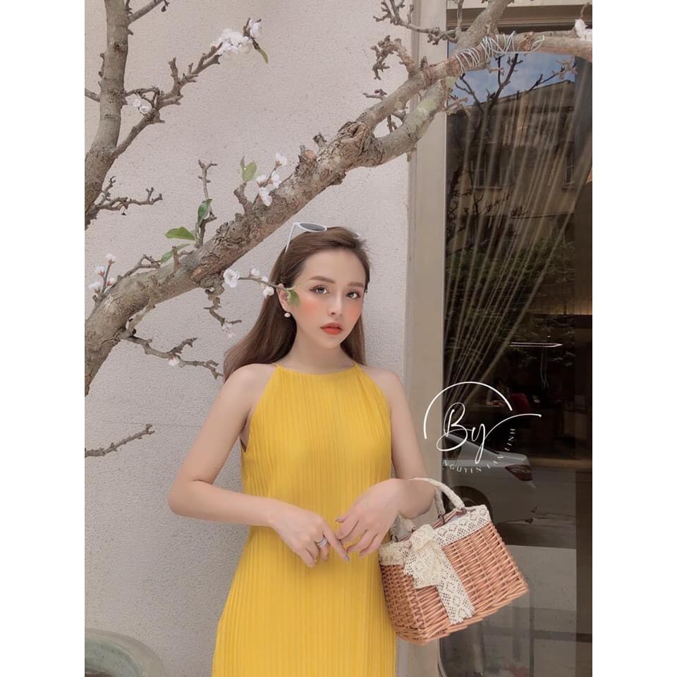 Váy Maxi Cổ Yếm Dập Ly Dáng Dài Hai Dây MSOF6