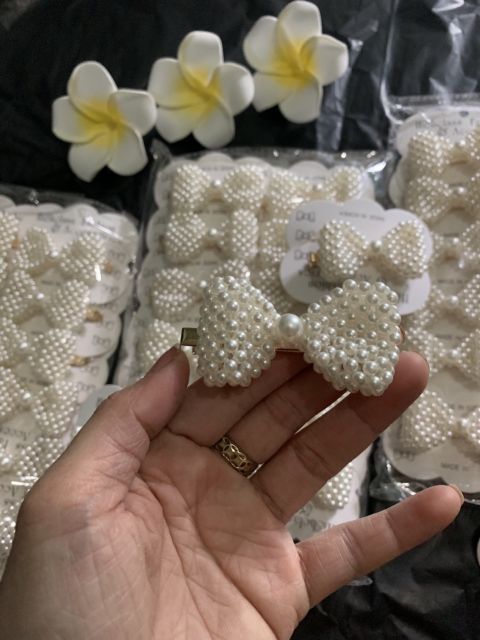Kẹp nơ đính ngọc trai nhân tạo loại 1