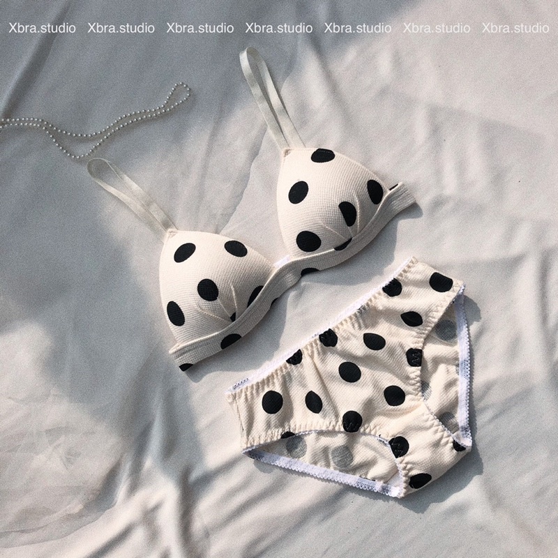 Bộ đồ lót áo tam giác mút liền chấm bi màu kem dễ thương