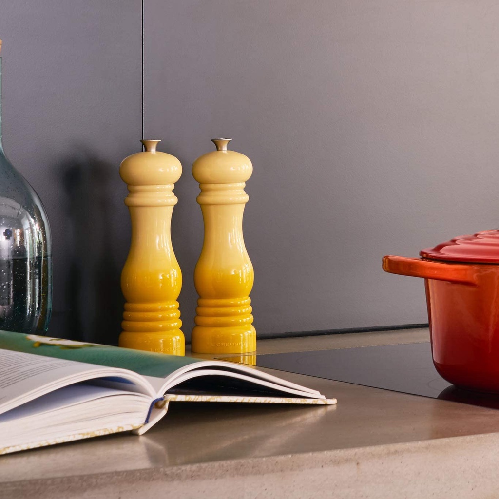 Xay tiêu LeCreuset Pfeffermühle 21cm lưỡi gốm sắc bén