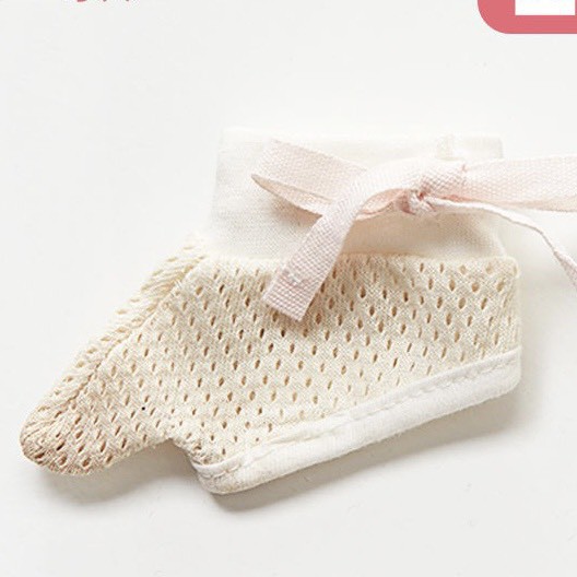 Găng Tay Cai Mút Tay An Toàn Và Hiệu Quả Cho Bé