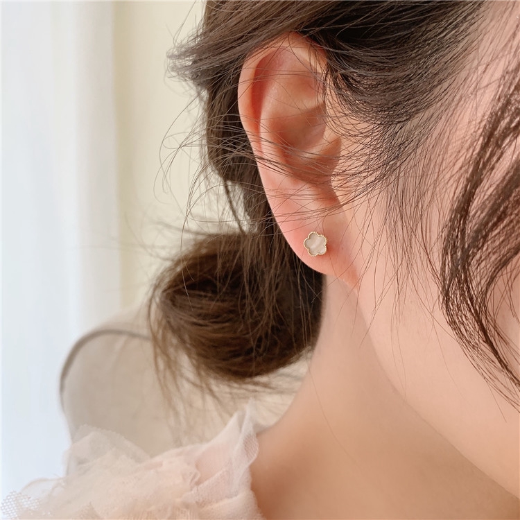 Bông Tai Hình Hoa Trắng Đính Kim Cương Giả Kiểu Hàn Quốc Ngọt Ngào Cho Nữ