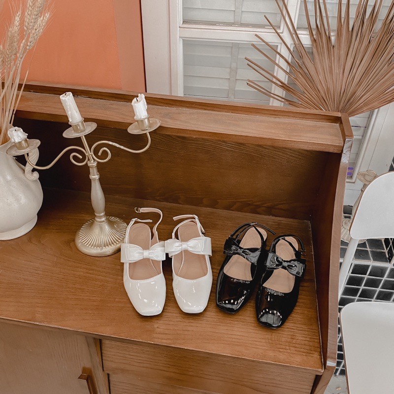 Cloudy Shoes - giày thiết kế By Jane