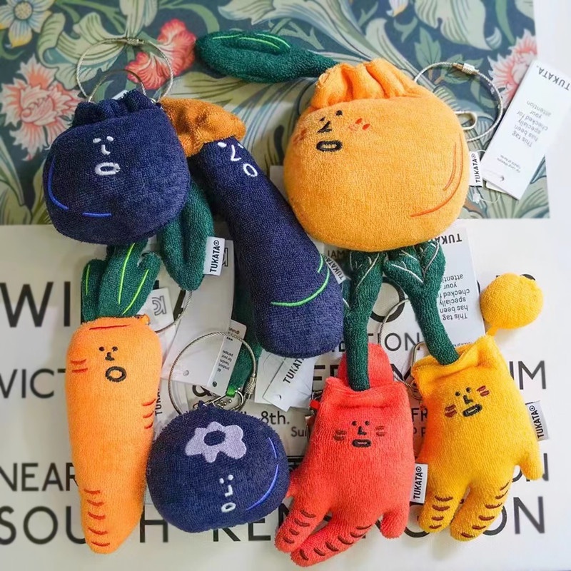 Móc Khóa Hình Củ Cà Rốt Nhồi Bông Dễ Thương