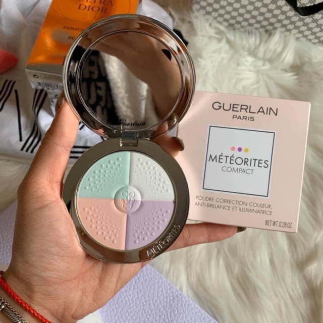 Phấn phủ ngọc trai Guerlain dạng nén Meteorites Compact Powder –