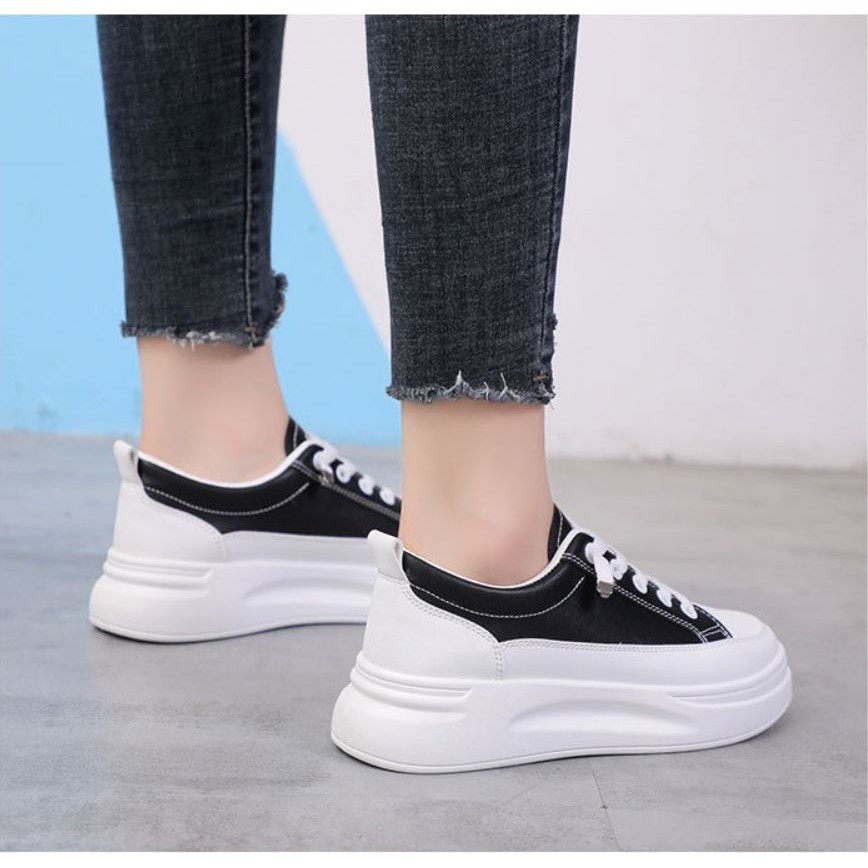 [HCM]Giày sneaker Nữ Simple Chất Da Chống Nước Đế Độn 3 cm Phong Cách Hàn Quốc