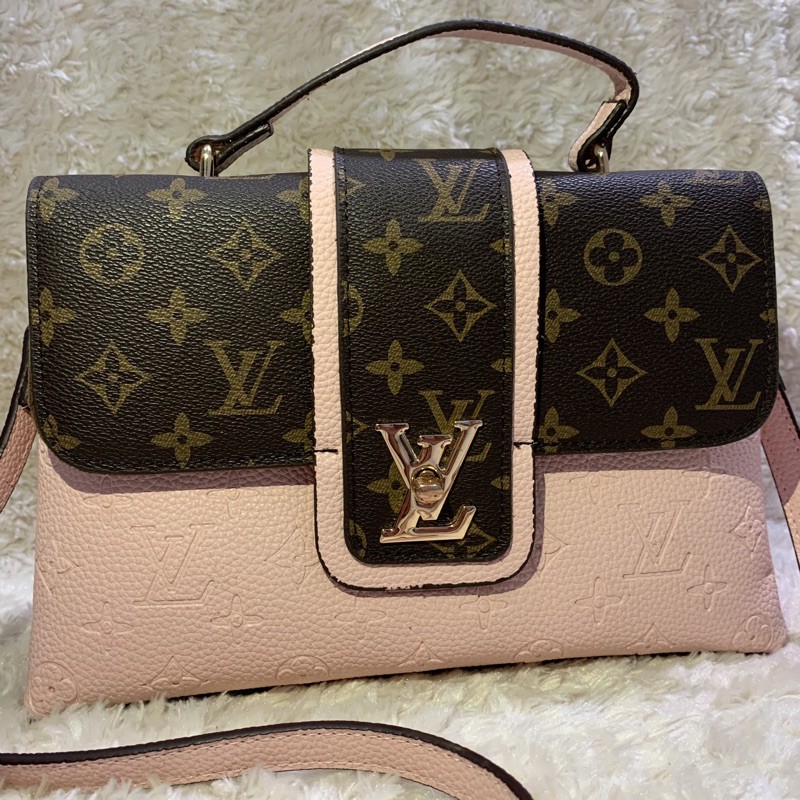 Túi đeo chéo lờ vê