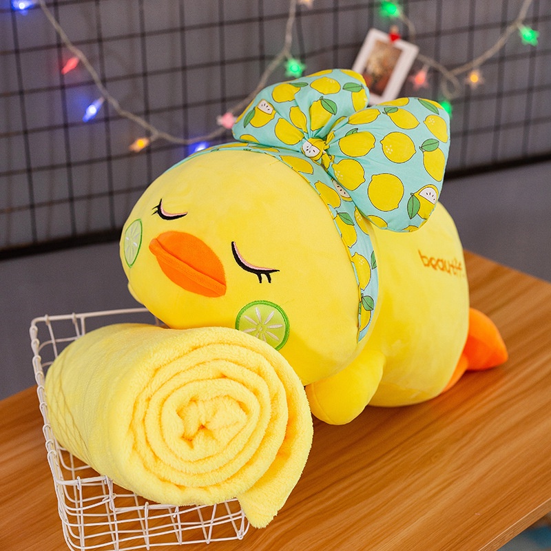 Bộ chăn kèm gối 2in1 hình chú vịt đeo nơ cho bé đi học, làm việc văn phòng