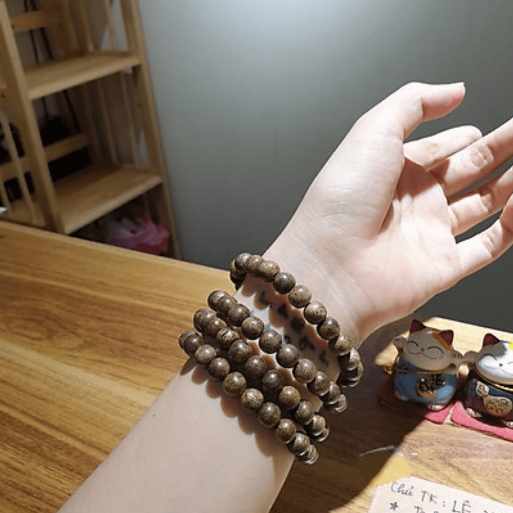 Vòng tay - Vòng trầm hương 108 hạt 100% tự nhiên mang lại may mắn, tài lộc cho nam và nữ