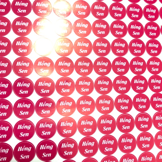 Tem son 80 cái đủ loại